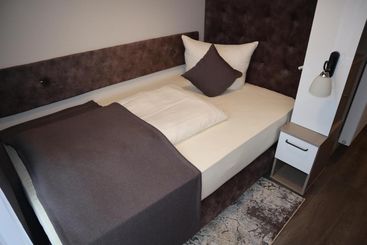 ביספינגן Hotel Bispinger Hof מראה חיצוני תמונה